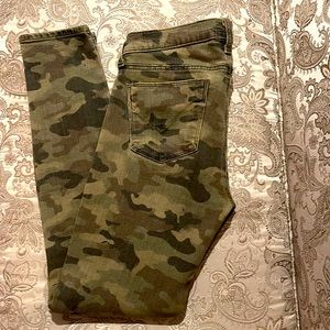 Hudson cammo stretch jeans size 27, inseam 27.5